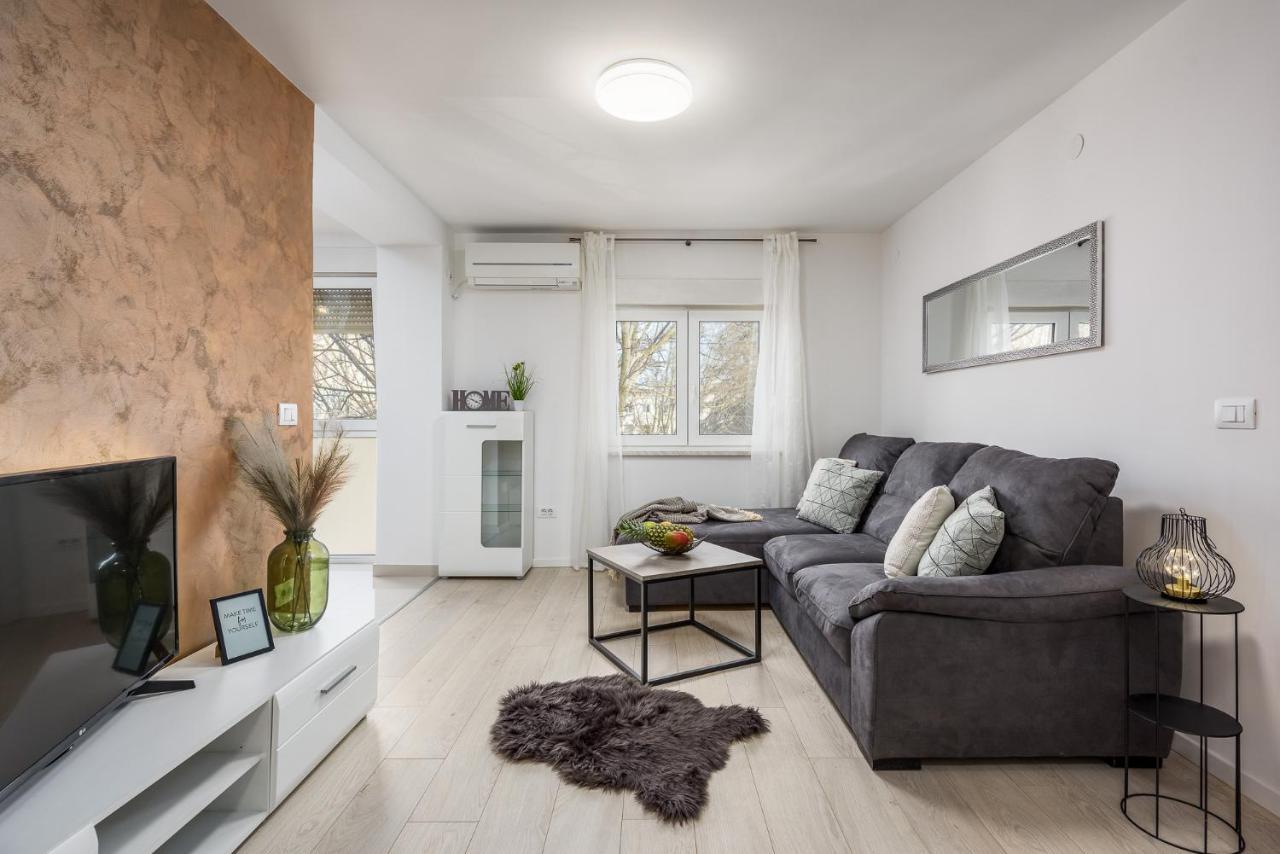Apartment S&M Heart Of PUY 외부 사진